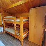 Guest house Trojska