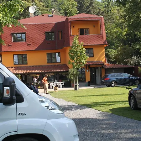 Vendégház Trojska